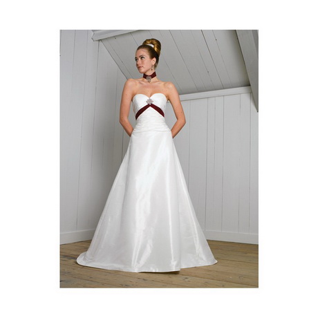 white-simple-wedding-dresses-19_8 White simple wedding dresses