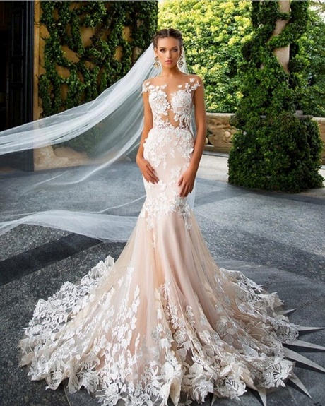 best-wedding-dresses-of-2018-25_15 Best wedding dresses of 2018