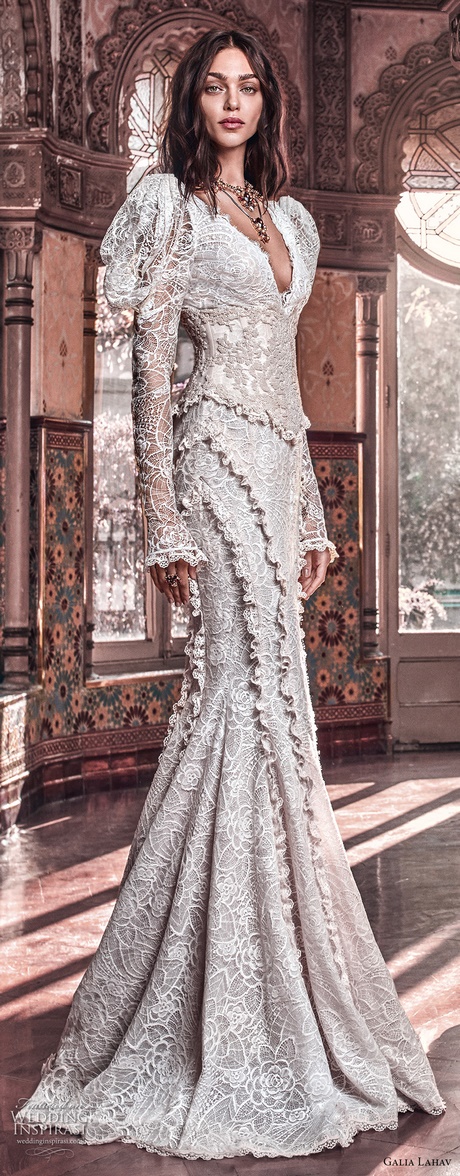 wedding-gowns-2018-with-sleeves-41_8 Wedding gowns 2018 with sleeves