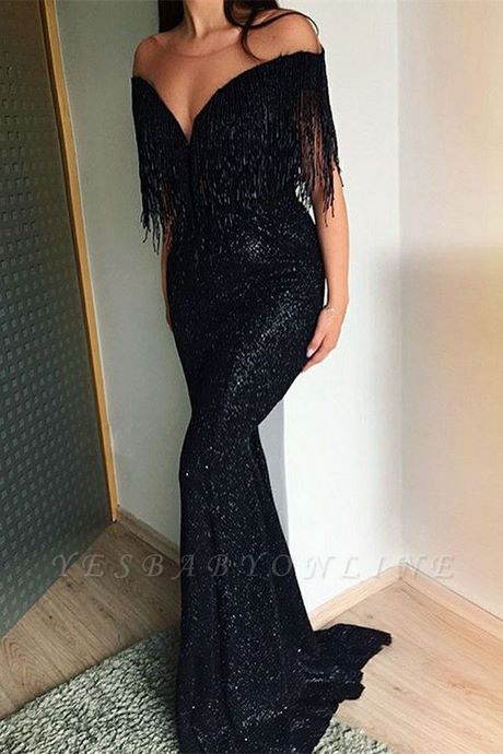 black-and-silver-prom-dresses-2022-95_16 Black and silver prom dresses 2022
