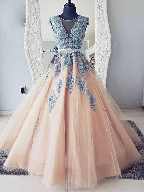prom-lace-dresses-2022-94_12 Prom lace dresses 2022
