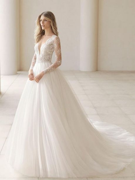 wedding-dresses-2022-lace-01_9 Wedding dresses 2022 lace