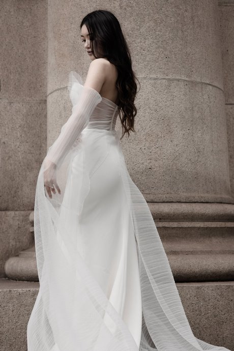 white-wedding-dresses-2022-59_15 White wedding dresses 2022