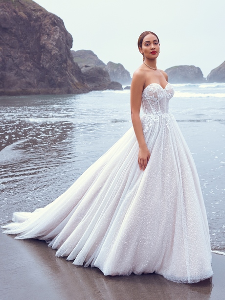 white-wedding-dresses-2022-59_17 White wedding dresses 2022