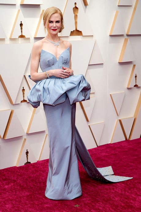best-outfits-oscars-2023-64_5 Best outfits oscars 2023
