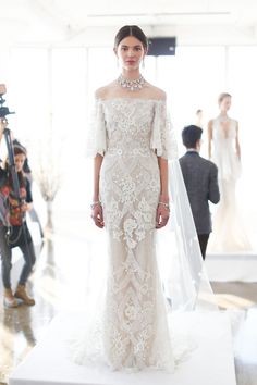 marchesa-wedding-dresses-2017-28_12 Marchesa wedding dresses 2017