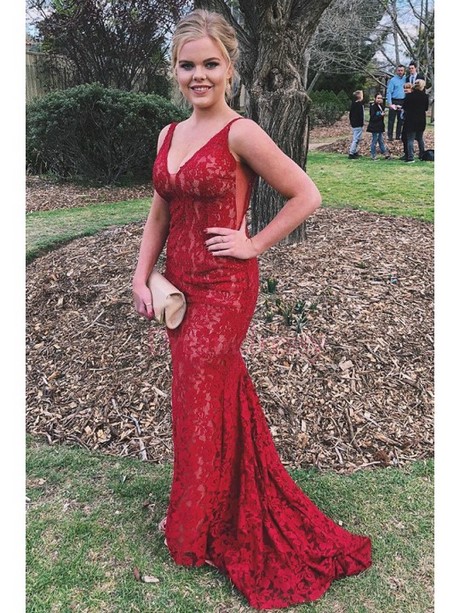 red-lace-prom-dresses-2019-30_18 Red lace prom dresses 2019