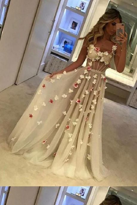 white-long-prom-dresses-2019-93_15 White long prom dresses 2019