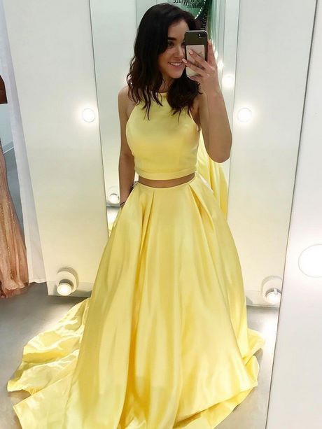 yellow-prom-dresses-2019-72_16 Yellow prom dresses 2019