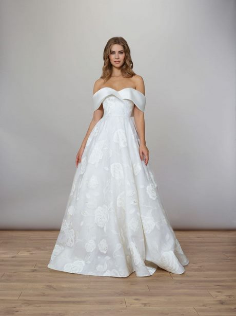 best-wedding-gowns-2020-85_17 Best wedding gowns 2020