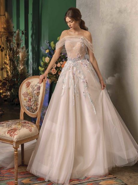designer-bridal-dresses-2020-21_15 Designer bridal dresses 2020