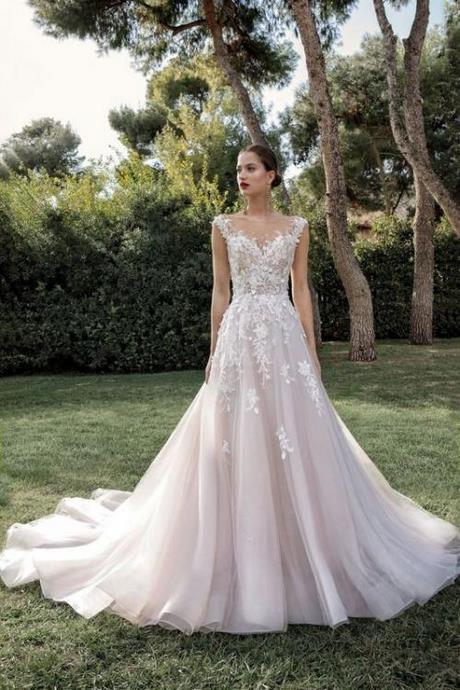 new-wedding-dress-styles-2020-36_15 New wedding dress styles 2020