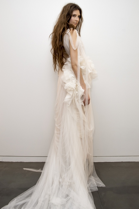 wedding-dresses-2020-vera-wang-35_12 Wedding dresses 2020 vera wang