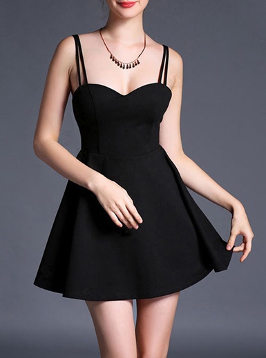 black-dress-low-cut-82_7 Black dress low cut
