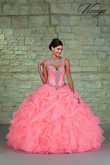 quinceanera-dresses-with-straps-38_9 Quinceanera dresses with straps