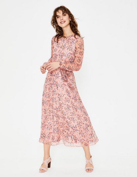 spring-wedding-outfits-2020-69_6 ﻿Spring wedding outfits 2020