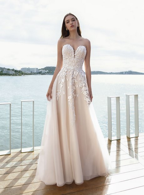 vera-wang-wedding-dresses-2020-collection-58_10 ﻿Vera wang wedding dresses 2020 collection