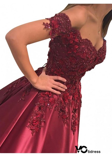 black-prom-dresses-2021-52_4 Black prom dresses 2021