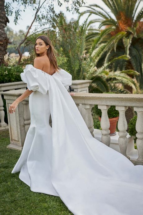 brides-wedding-dresses-2021-96_12 Brides wedding dresses 2021