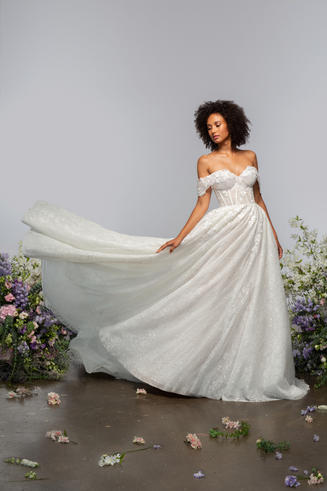 hayley-paige-wedding-dresses-2021-82_3 Hayley paige wedding dresses 2021