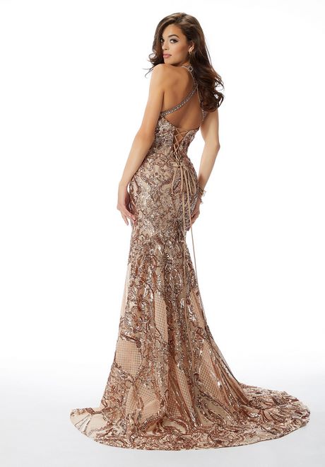 prom-dresses-2021-white-and-gold-61_12 Prom dresses 2021 white and gold