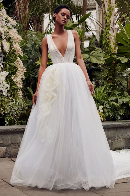 vera-wang-wedding-dresses-spring-2021-41 Vera wang wedding dresses spring 2021