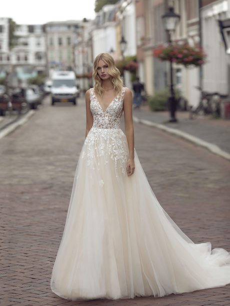 wedding-dress-collections-2021-48_3 Wedding dress collections 2021