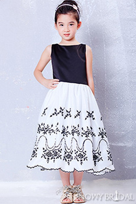 black-and-white-ladies-dresses-58_13 Black and white ladies dresses