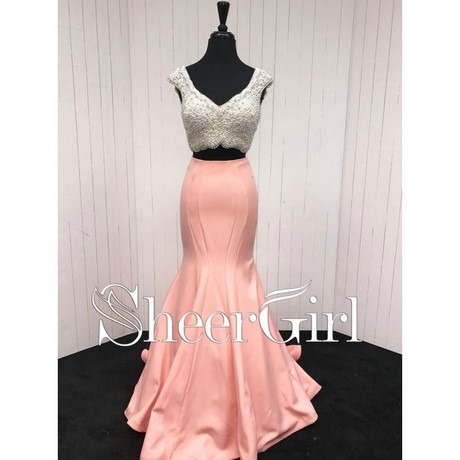 prom-2-piece-dresses-2019-40_8 Prom 2 piece dresses 2019