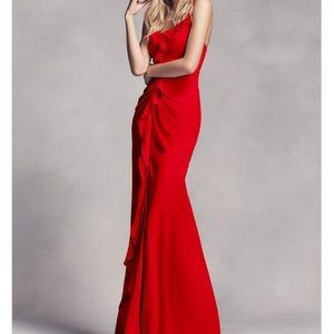 red-vera-wang-gown-51_15 Red vera wang gown