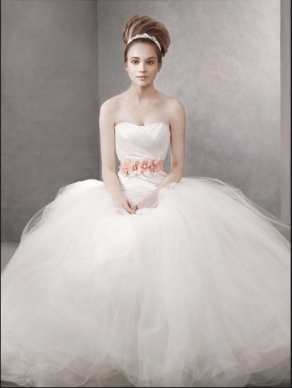 vera-wang-ball-gown-wedding-dress-14_18 Vera wang ball gown wedding dress