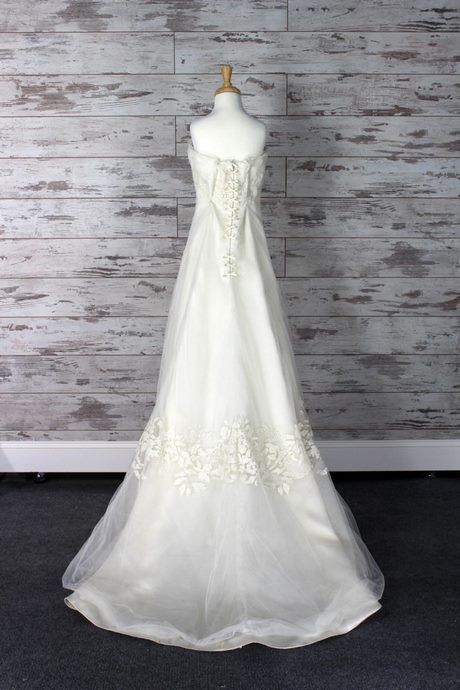 vera-wang-strapless-wedding-gown-09 Vera wang strapless wedding gown