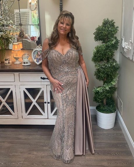 beautiful-and-gorgeous-mother-of-the-bride-dresses-collection-2022-31_10 Beautiful and gorgeous mother of the bride dresses collection 2022