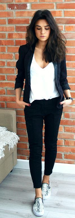 black-and-white-casual-outfits-43_13 Black and white casual outfits