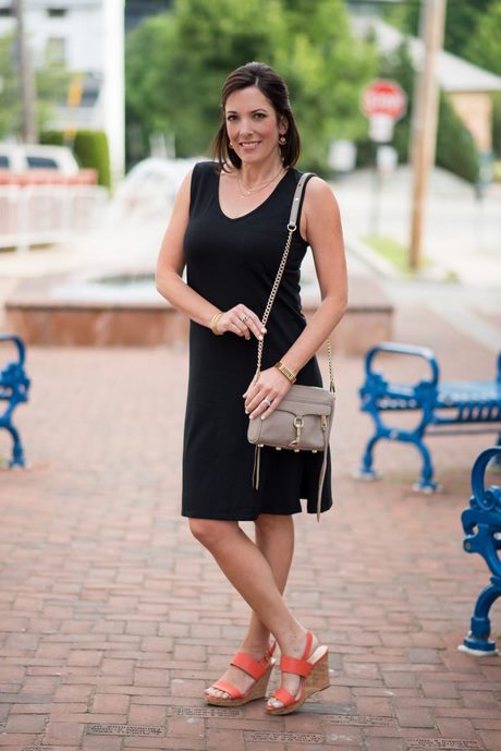 casual-black-dress-outfit-56_17 Casual black dress outfit