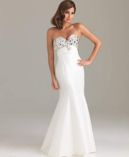 white-long-prom-dress-98_8 White long prom dress