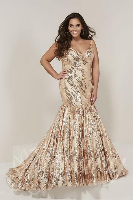 black-and-gold-plus-size-dress-74_8 Black and gold plus size dress