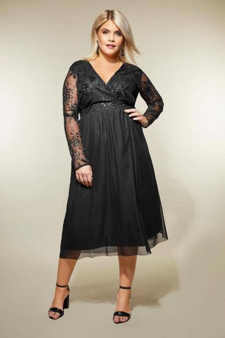 dresses-for-bigger-ladies-38_5 Dresses for bigger ladies