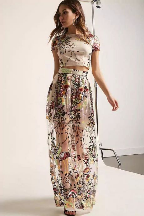 floral-long-skirts-with-crop-top-25_12 Floral long skirts with crop top