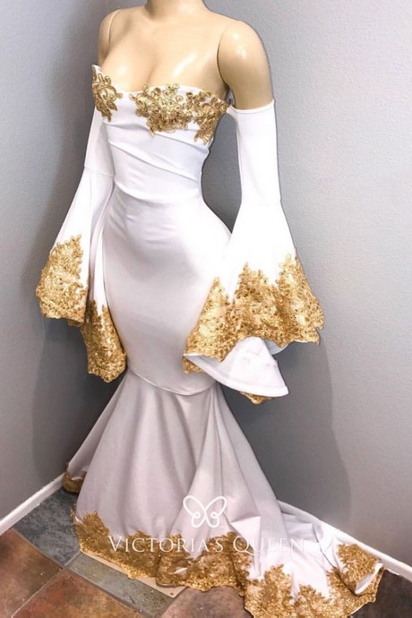 gold-gown-with-sleeves-92_14 Gold gown with sleeves