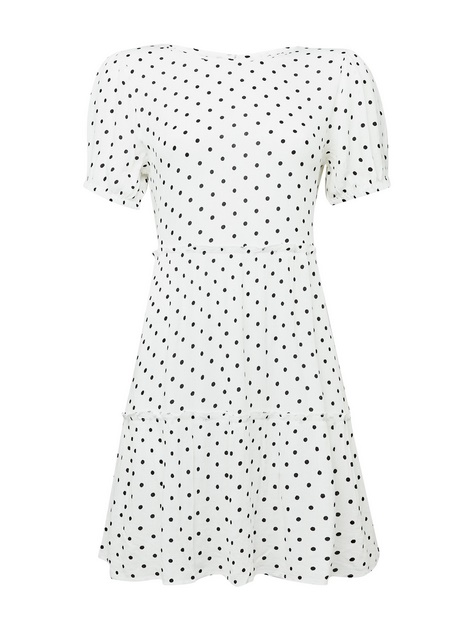 white-dress-with-black-spots-41_16 White dress with black spots