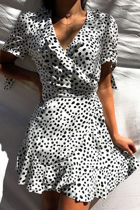 black-and-white-polka-dot-wrap-dress-24_6 Black and white polka dot wrap dress