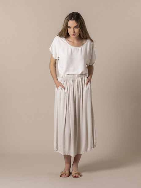 long-white-flowy-skirt-30_7 Long white flowy skirt