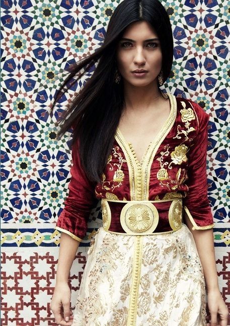 moroccan-outfit-female-16_14 Moroccan outfit female