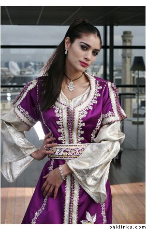 moroccan-outfit-female-16_18 Moroccan outfit female