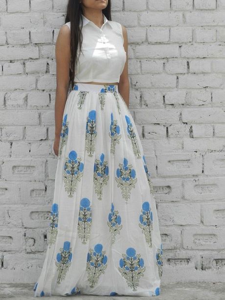 simple-crop-top-with-long-skirt-93_14 Simple crop top with long skirt