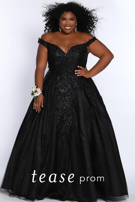 black-plus-size-prom-dresses-2022-78_12 Black plus size prom dresses 2022