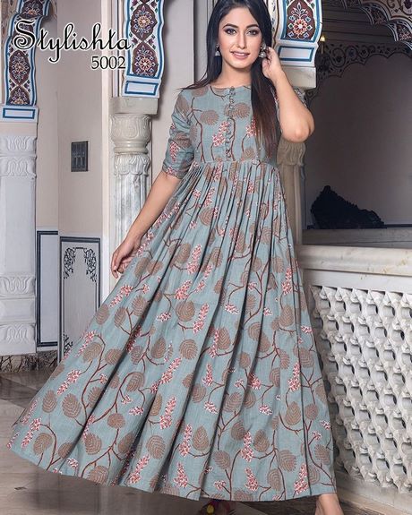 long-gown-designs-2022-23_17 Long gown designs 2022