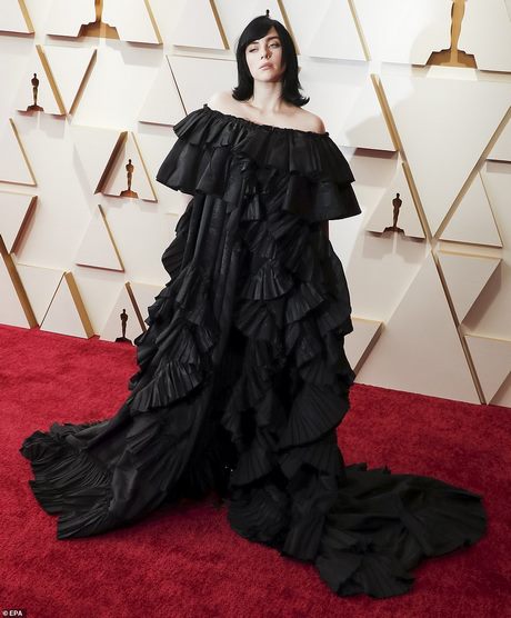 oscar-awards-dresses-2022-71_3 Oscar awards dresses 2022
