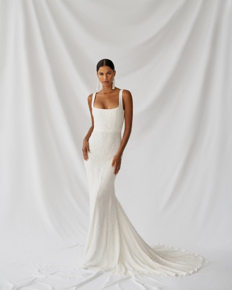 simple-elegant-wedding-dresses-2022-90_9 Simple elegant wedding dresses 2022